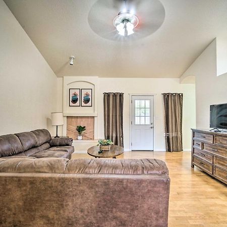 Convenient Las Cruces Home With Patio And Grill! Exterior photo